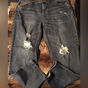 Old Navy Blue Jeans Size 14 Straight Leg Boyfriend Distressed Tears Awesome Pant